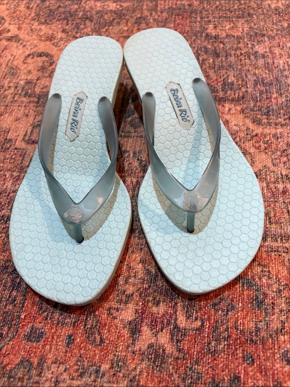 Beira Rio kitten heel Light turquoise Women's Flip Flops size 38 *SEE NOTE!